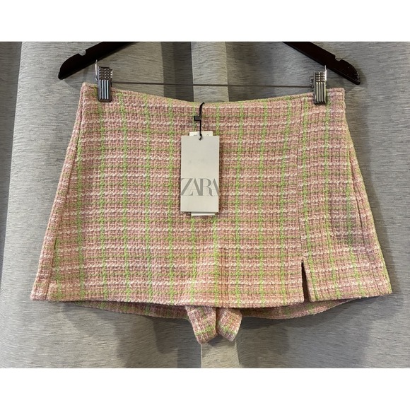 Zara Dresses & Skirts - ZARA Pink Green  gingham‎ Tweed texture Plaids Stripes Mini Skort size M NWT